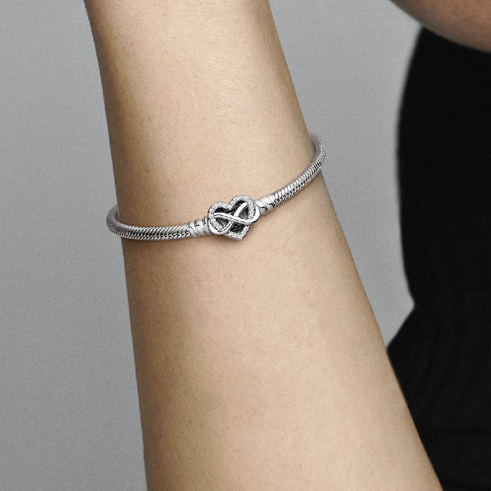 Pandora Armband Moments Super Rabatt