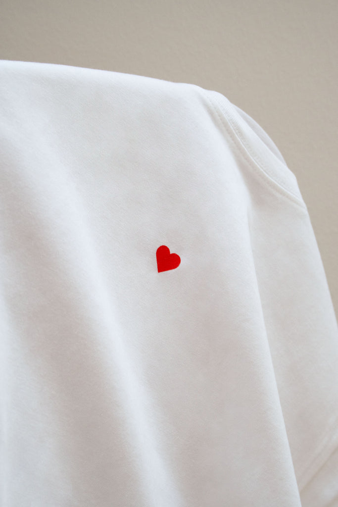 JUKSEREI HEART T-SHIRT Günstiger Verkauf