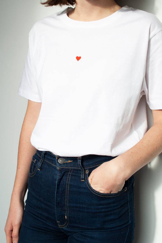 JUKSEREI HEART T-SHIRT Günstiger Verkauf