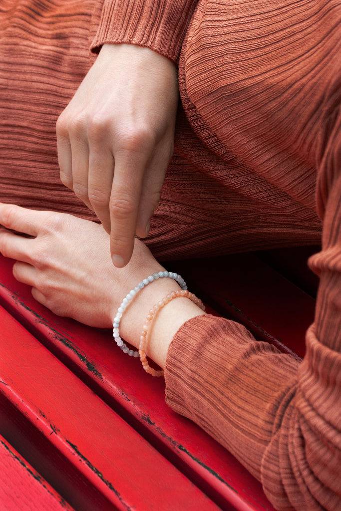 JUKSEREI BIRTHSTONE BUNGEE BRACELET Neueste Mode