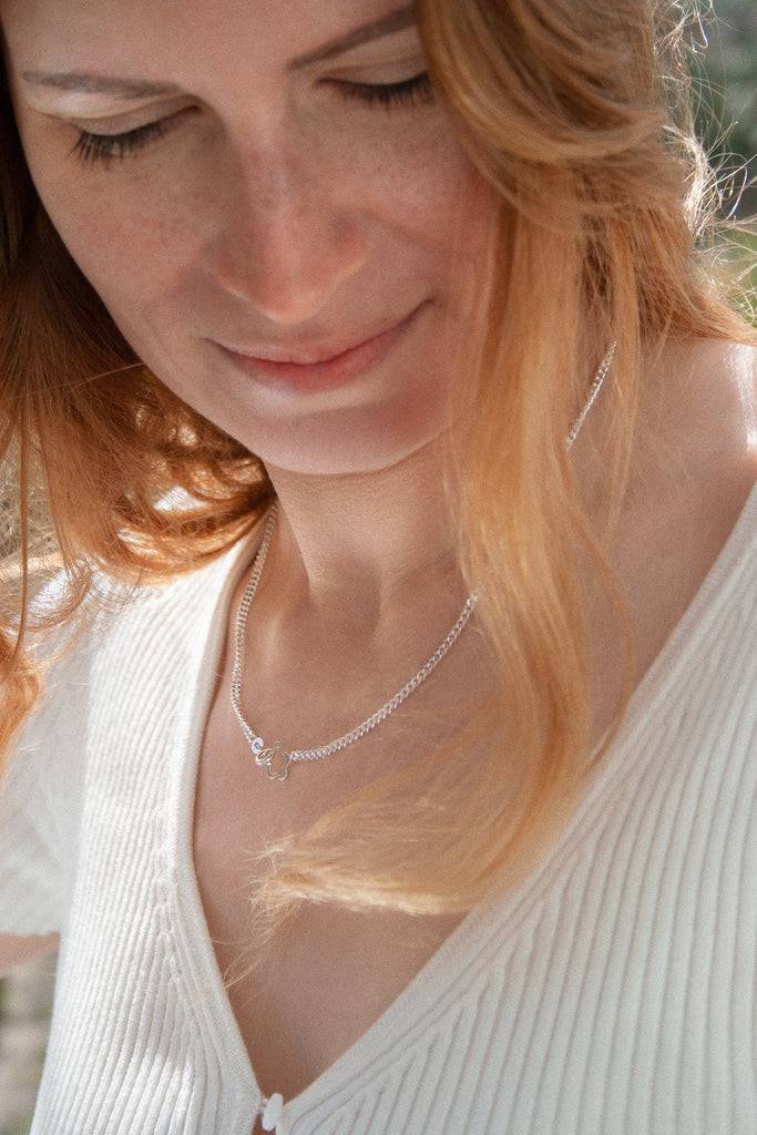 JUKSEREI FLOW NECKLACE Kauf eins, bekomm eins gratis