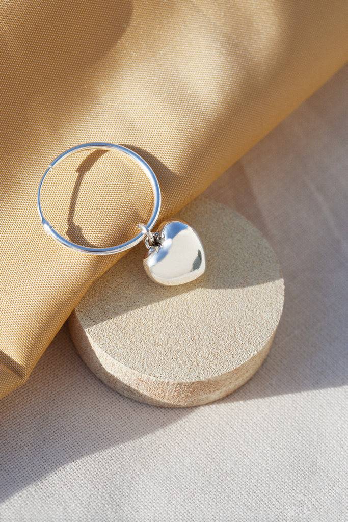 JUKSEREI AMORE CHARM EARRINGS Neuheiten