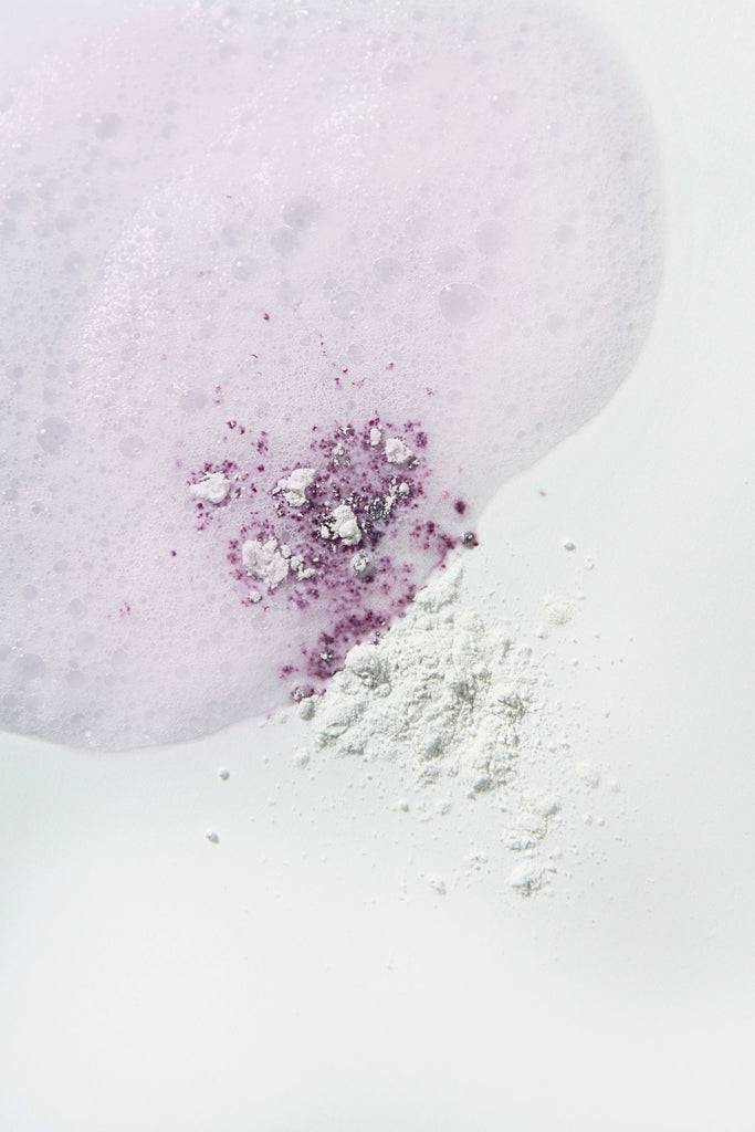 JUKSEREI MERME · FACIAL CLEANSER WITH PURPLE CARROT Speichern exportieren