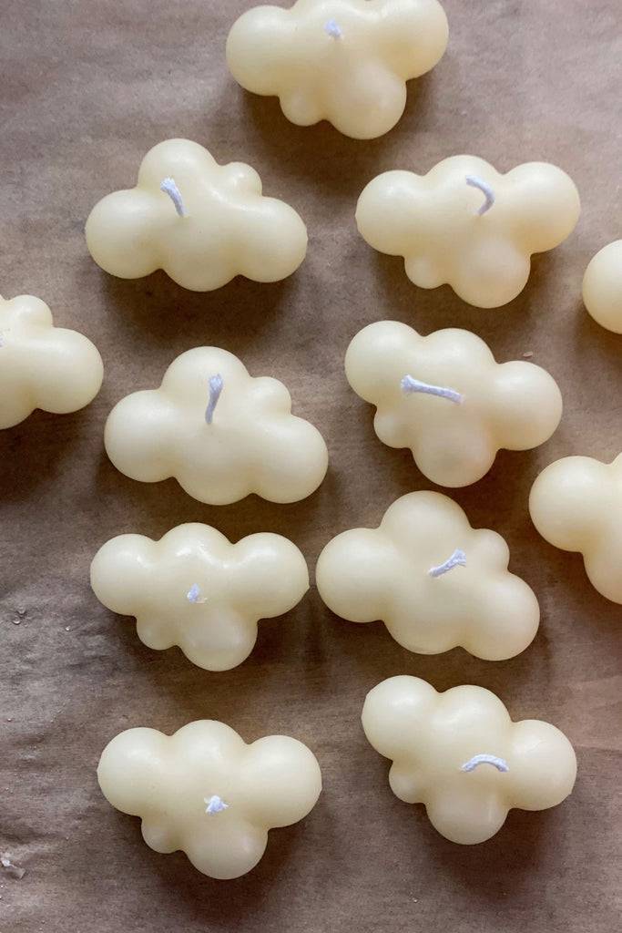 JUKSEREI SOLLYS · CLOUD BEESWAX CANDLE Sonderangebote