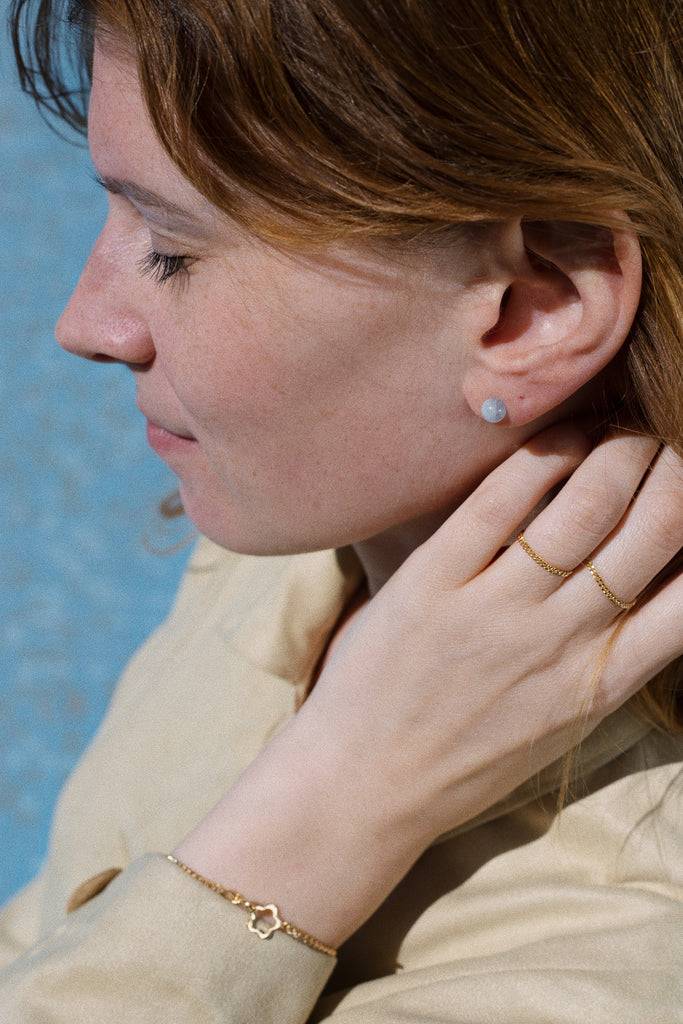 JUKSEREI BREEZE EAR STUDS Im Verkauf