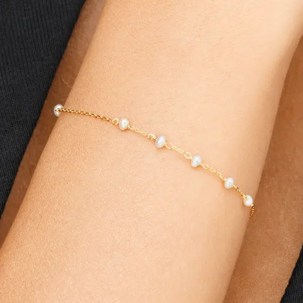 Leaf Jewelry Armkette White Pearls, 14 K Gelbgold Letzter Tag