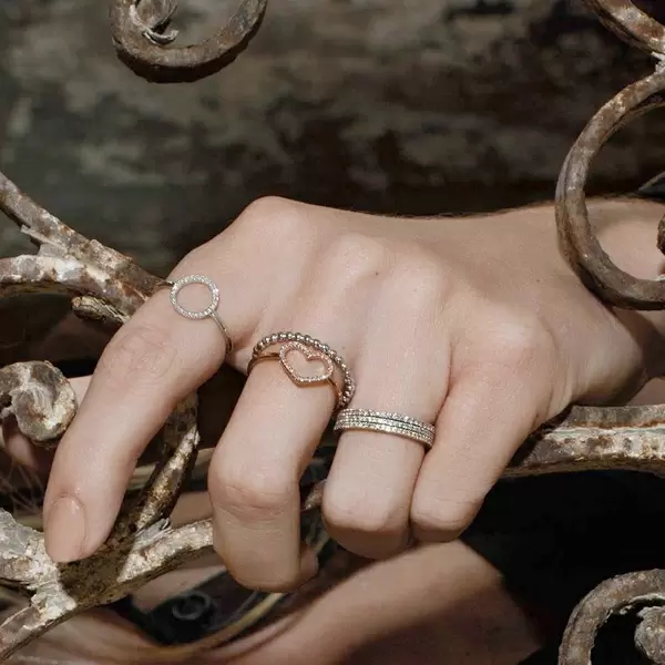 Leaf Jewelry Ring Herz mit Diamanten, 18 K Gelbgold Bis zu 50% Rabatt