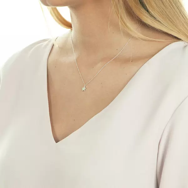 Leaf Jewelry Halskette Stern mit Diamanten, 18 K Weißgold Vierteljährliche Förderung