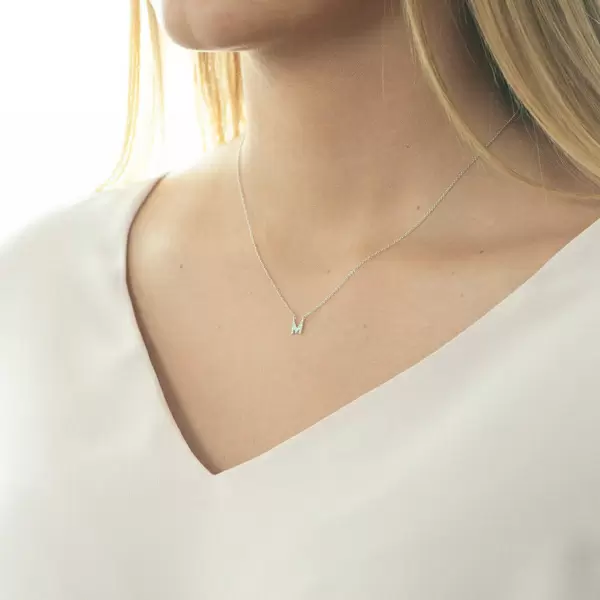 Leaf Jewelry Halskette Letter "M", 14 K Weißgold mit Diamanten Neueste Mode