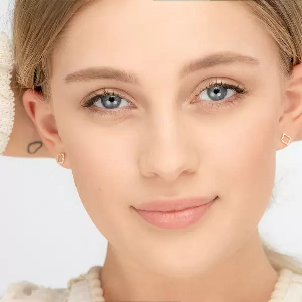 Leaf Jewelry Ohrstecker Clover mit Diamanten, 18 K Gelbgold Neueste Stile