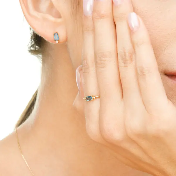 Leaf Jewelry Ohrstecker London Blue Topas, 14K Gelbgold Bis zu 60% Rabatt