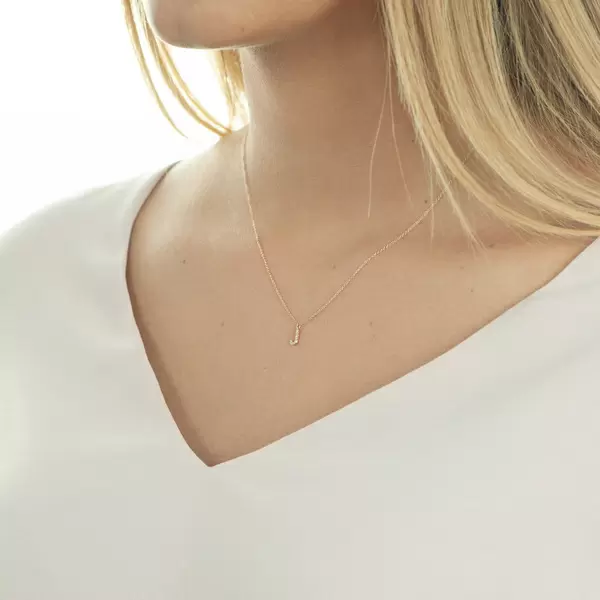 Leaf Jewelry Halskette Letter "J", 14 K Rosegold mit Diamanten Exklusivangebot