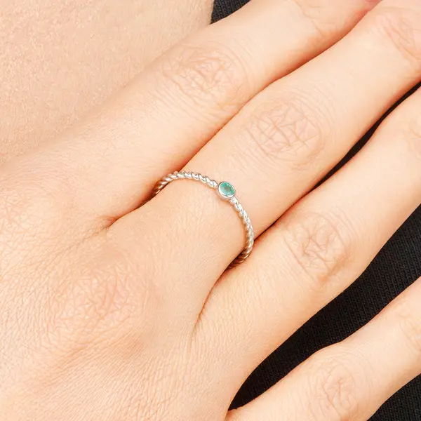 Leaf Jewelry Ring Twist Smaragd, 14K Gelbgold Rabatt
