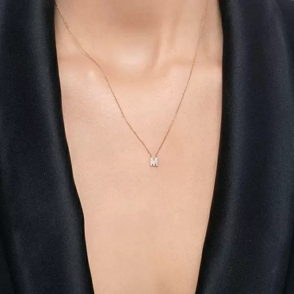 Leaf Jewelry Halskette Letter "M", 14 K Rosegold mit Diamanten Räumungsverkauf