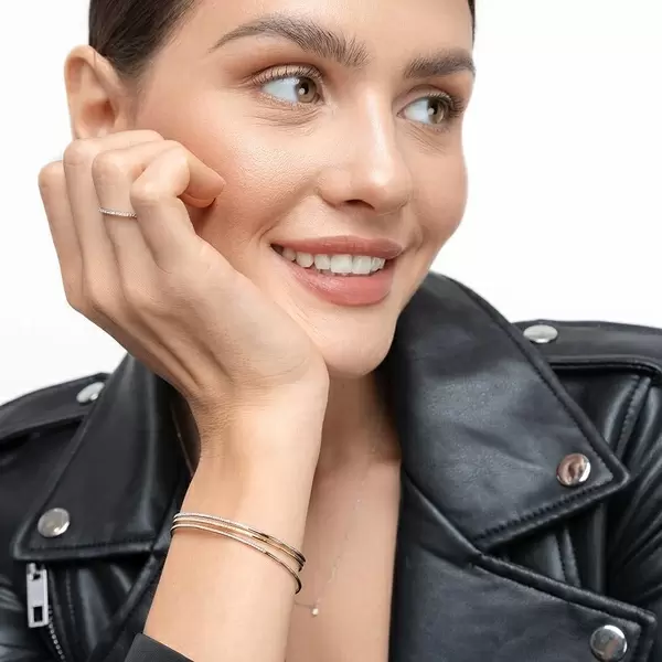 Leaf Jewelry Armreif Circle mit Diamanten, 18 K Rosegold Kauf eins, bekomm eins gratis
