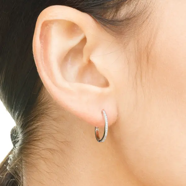 Leaf Jewelry Creole Oval S mit Diamanten, 18 Weißgold Super Sparpreis
