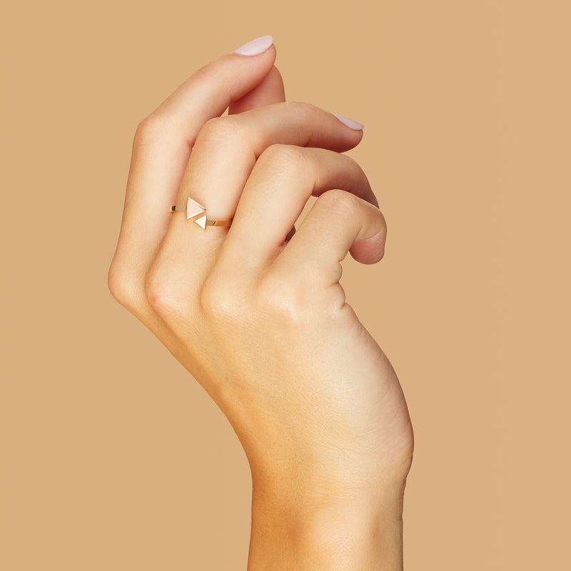 Mosuo Jewellery Pfeil Rosé Ring im Angebot
