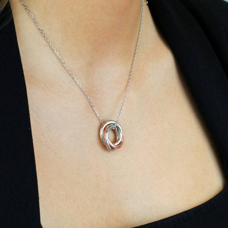 Nana Kay Modern Trio Collier Motile Rings Im Verkauf