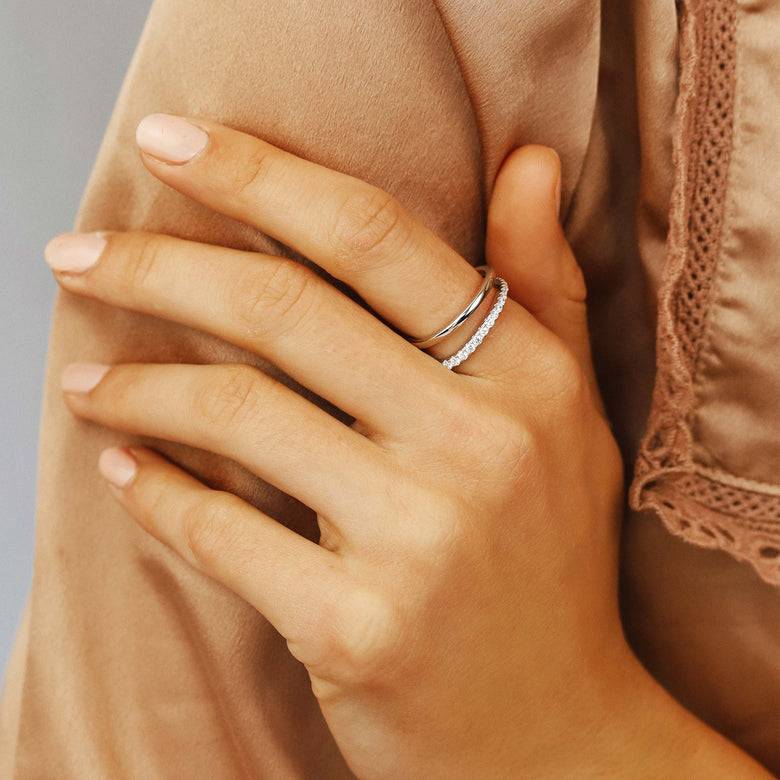 Nana Kay Swinging Silver Ring Syndetic Räumungsverkauf