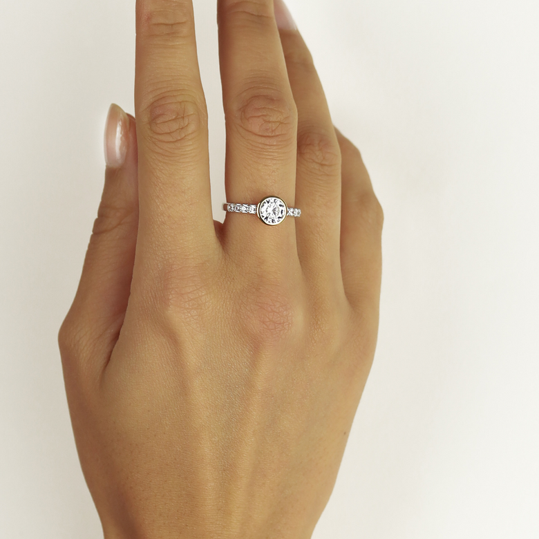 Nana Kay Classic Solitär Ring Charming Im Verkauf