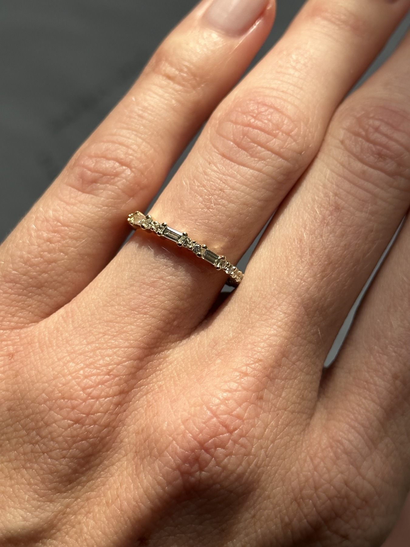 Nina Kastens Mixed Shapes Eternity Ring Vierteljährliche Förderung