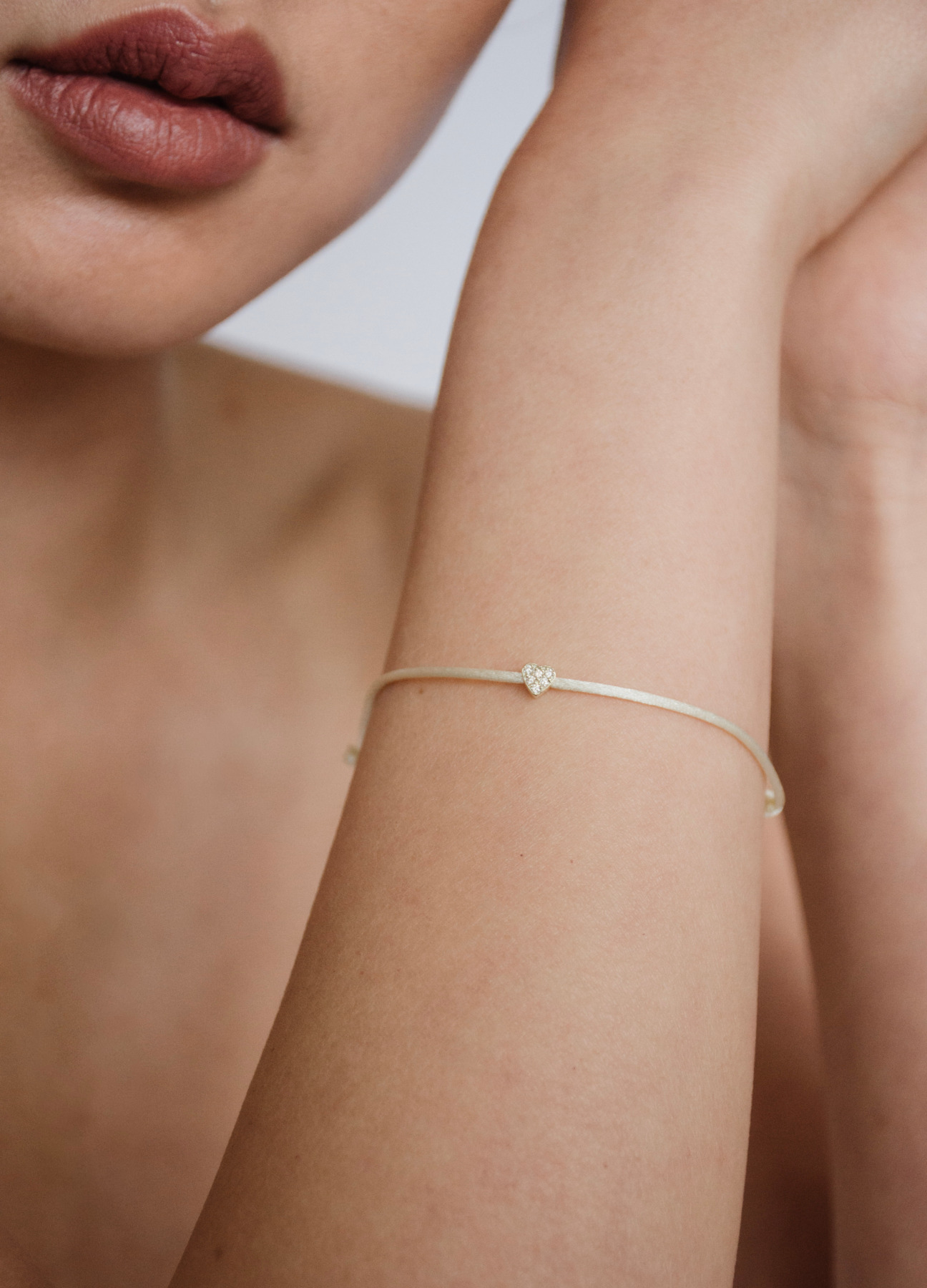Nina Kastens Diamond Heart Bracelet White Saisonschlussverkauf