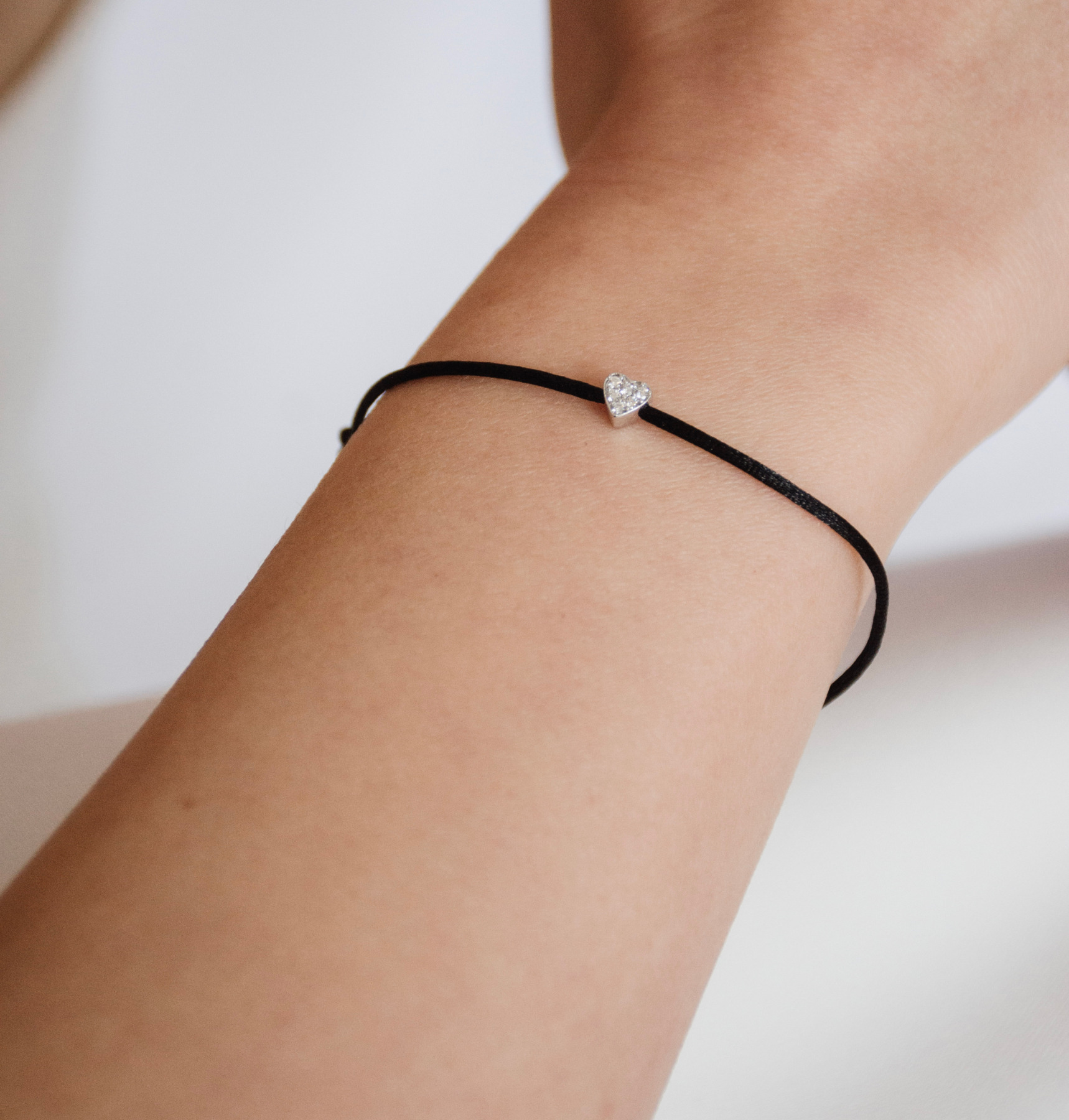 Nina Kastens Diamond Heart Bracelet Black Jubiläumsangebot