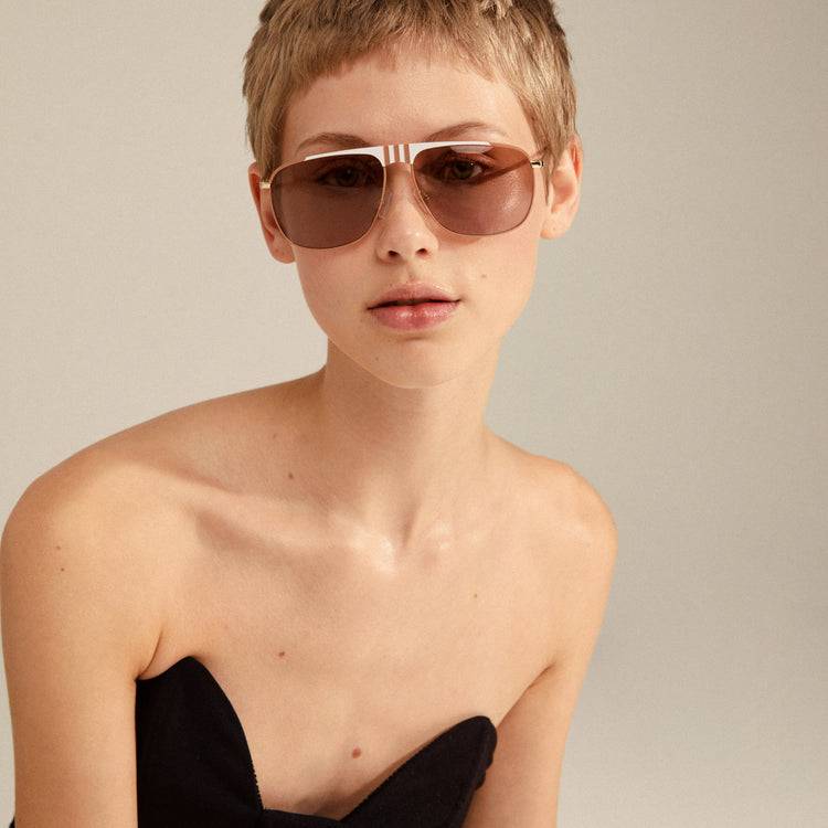 Pilgrim YANARA Sonnenbrille Braun/Gold Discount Store für neue Produkte