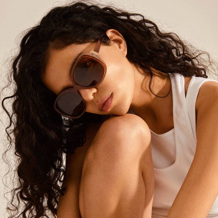 Pilgrim PARKER Retro-Oversized-Sonnenbrille, Hellbraun Begrenztes Angebot