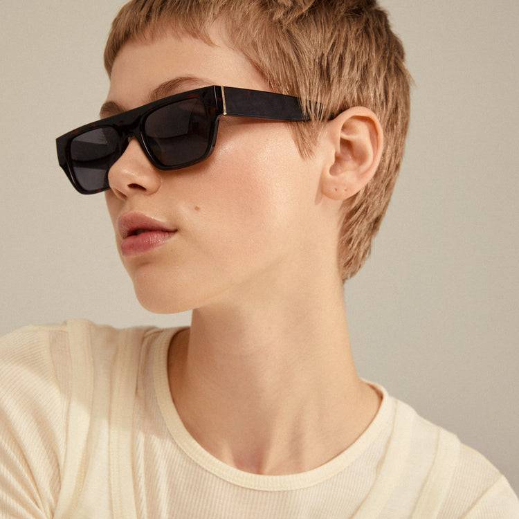 Pilgrim ENIEL Recycelte Sonnenbrille Schildpatt-Braun/Gold Top Angebot