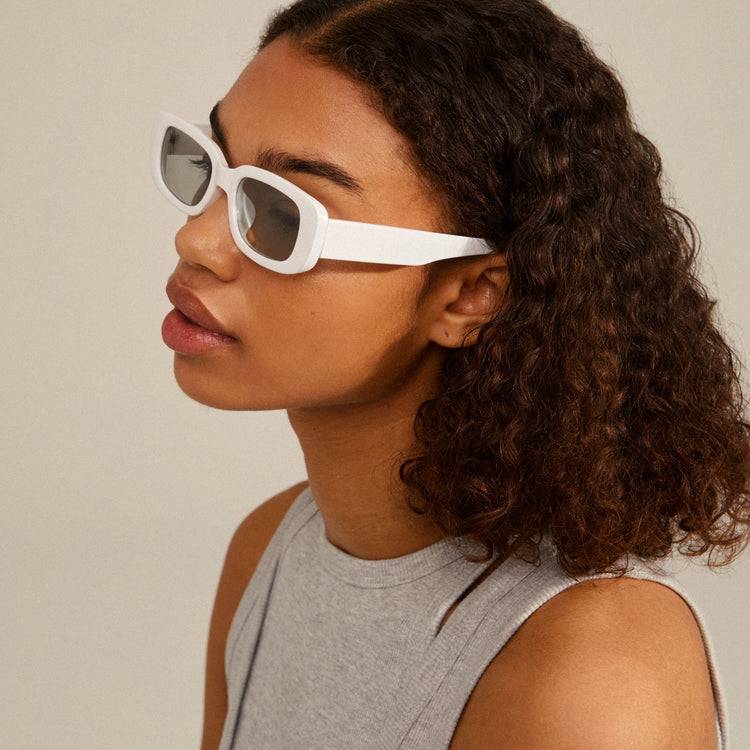 Pilgrim YANSEL Recycelte Sonnenbrille Weiß Versandkostenfrei