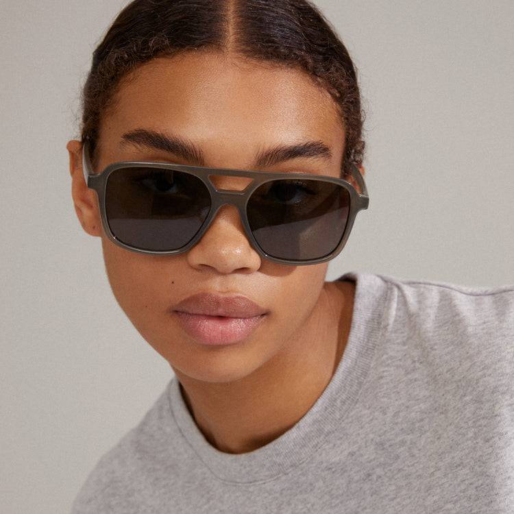 Pilgrim ELODIE Piloten-Sonnenbrille grau Sonderangebot der Fabrik