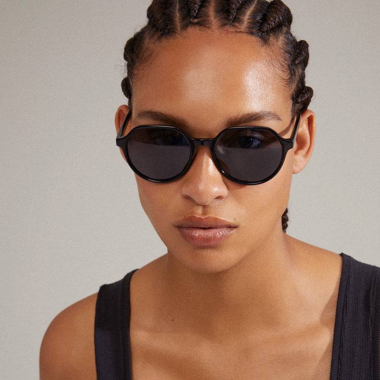 Pilgrim TRIANA recycelte Sonnenbrille schwarz Begrenzt auf 3 Tage