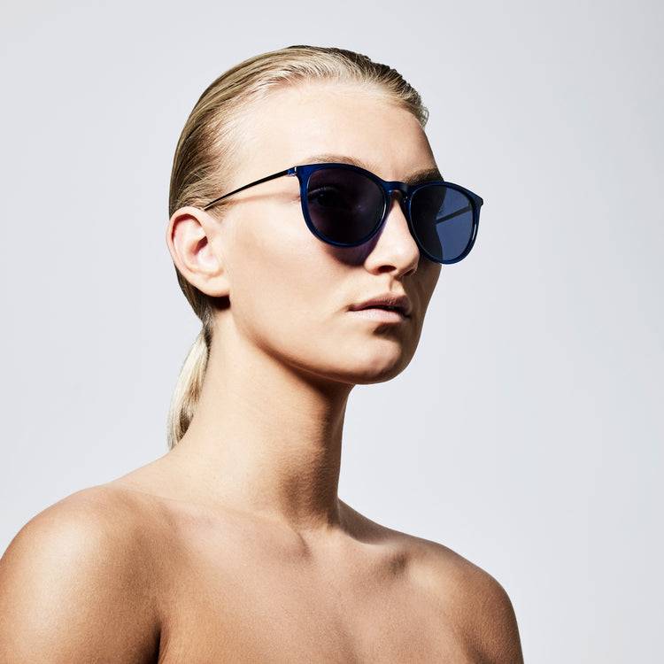 Pilgrim VANILLE Sonnenbrille dunkelblau/versilbert Top Angebot