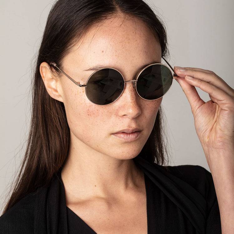Pilgrim POLLY Sonnenbrille, Grau/Silber Räumungsverkauf