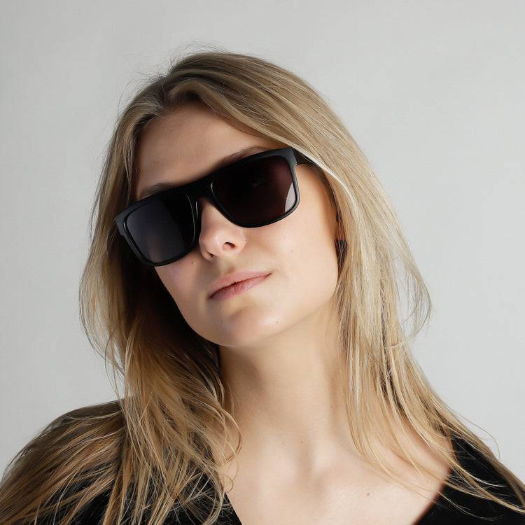 Pilgrim Sonnenbrille : Kara : Schwarz Sonderangebot