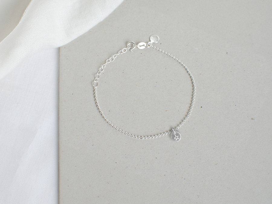 Renna Deluxe Armband mit STERN und Buchstaben-Anhänger Silber Exklusive Angebote