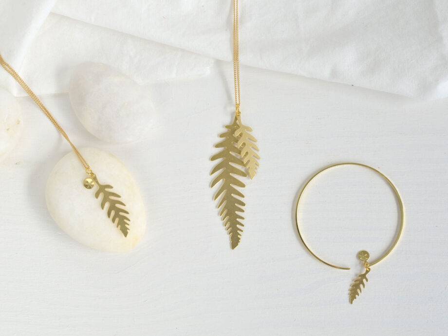Renna Deluxe Farn Ohrringe in Gold 2025
