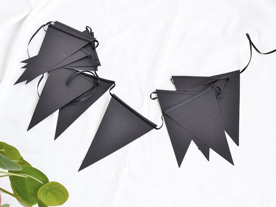 Renna Deluxe Wimpelkette schwarz Outlet
