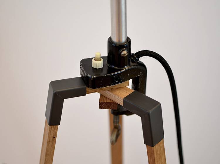 Renna Deluxe Lampengestell Stativ 90 aus Eiche Limitierter Zeitrabatt
