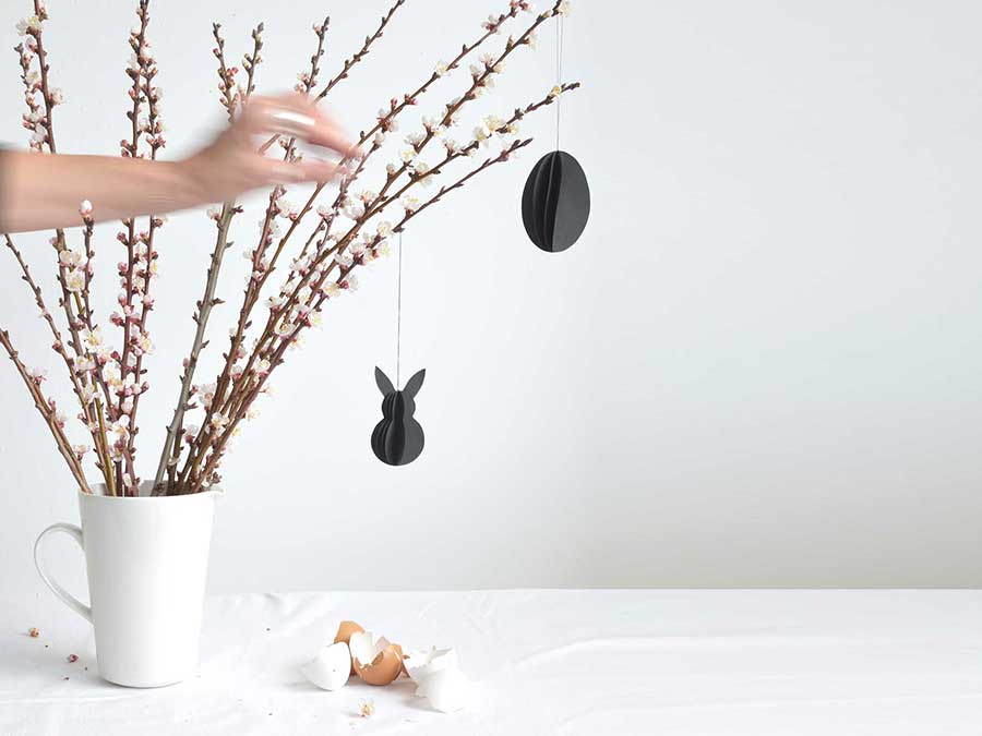 Renna Deluxe Anhänger Osterhase in Fraktur zollfrei