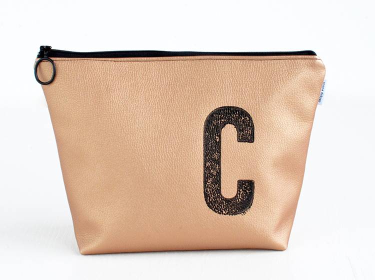 Renna Deluxe Waschtasche Metallic KUPFER mit Buchstabe, vegan Schlussverkauf