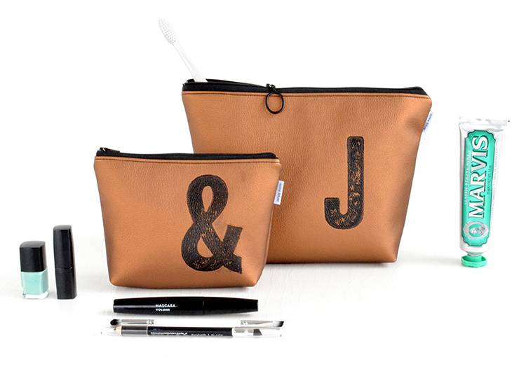 Renna Deluxe Kosmetiktasche Metallic BRONZE mit Buchstabe / vegan Fabrik Onlineshop