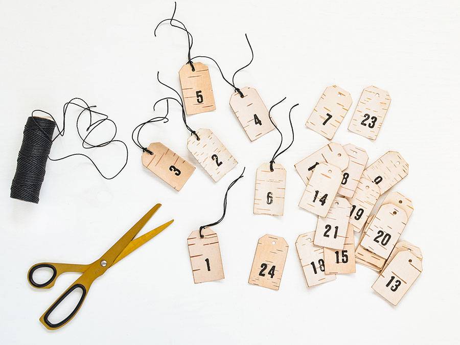 Renna Deluxe Adventskalender Zahlen Anhänger aus Birkenrinde Angebote
