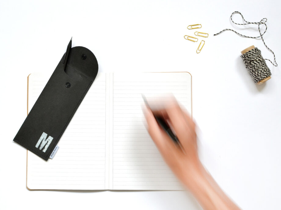 Renna Deluxe Graues Etui für Stifte mit Monogramm vegan Stifteetui Neueste Mode
