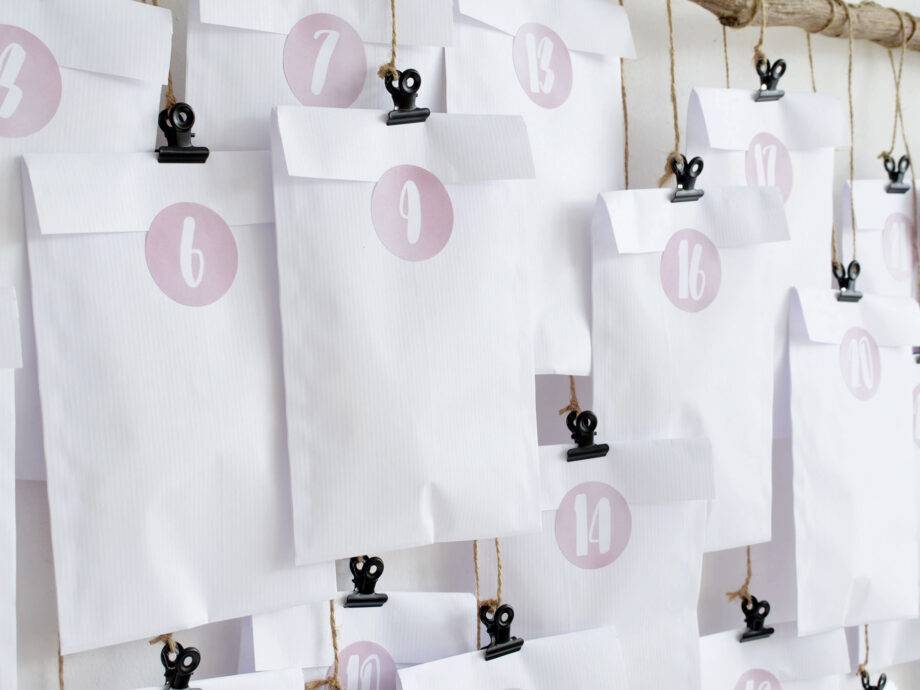 Renna Deluxe Adventskalender ROSA Handlettering Blitzangebot