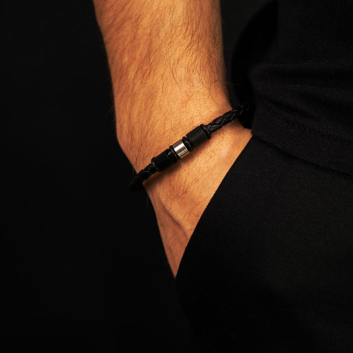 Save Brave Lederarmband Ethan mit Carbonperlen & Edelstahl Tägliche Deals