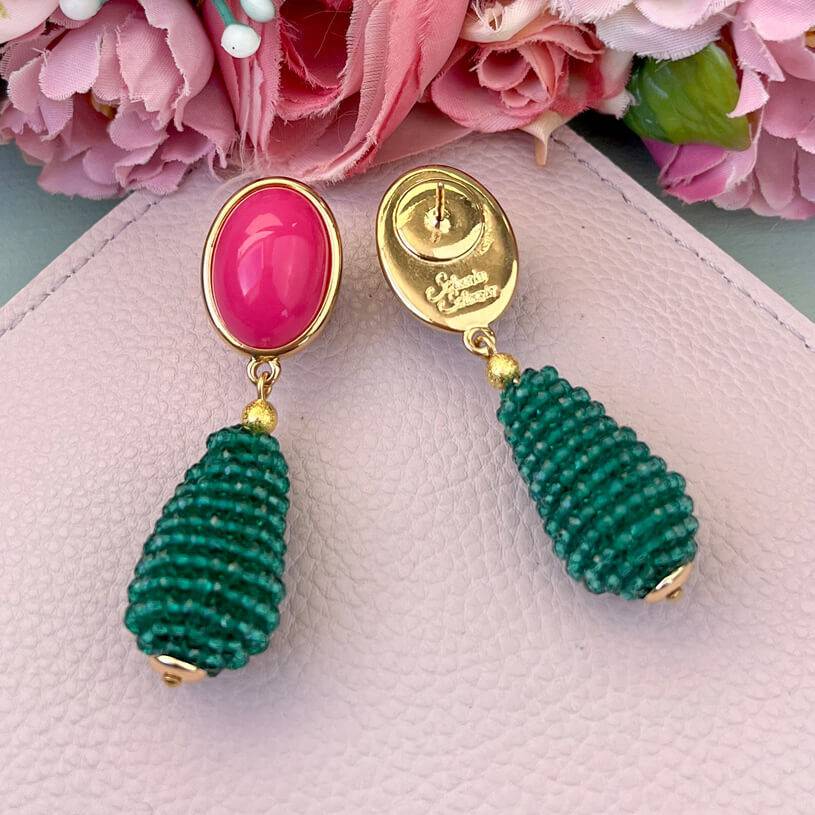SchwesterSchwester Pinkfarbene Ohrstecker mit glitzerndem dunkelgrünen Tropfen von AmuseToi Bis zu 65% Rabatt