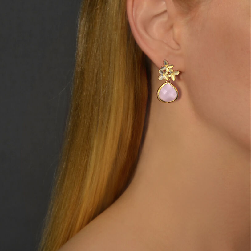 SchwesterSchwester Blütenstecker mit facettiertem Tropfen in Zartrosa von Janne von der Heide 50% Rabatt mit kostenlosem Versand