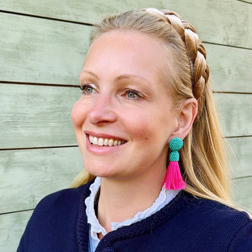 SchwesterSchwester Farbenfrohe Perlen-Quastenohrringe in Türkis und Pink im Angebot